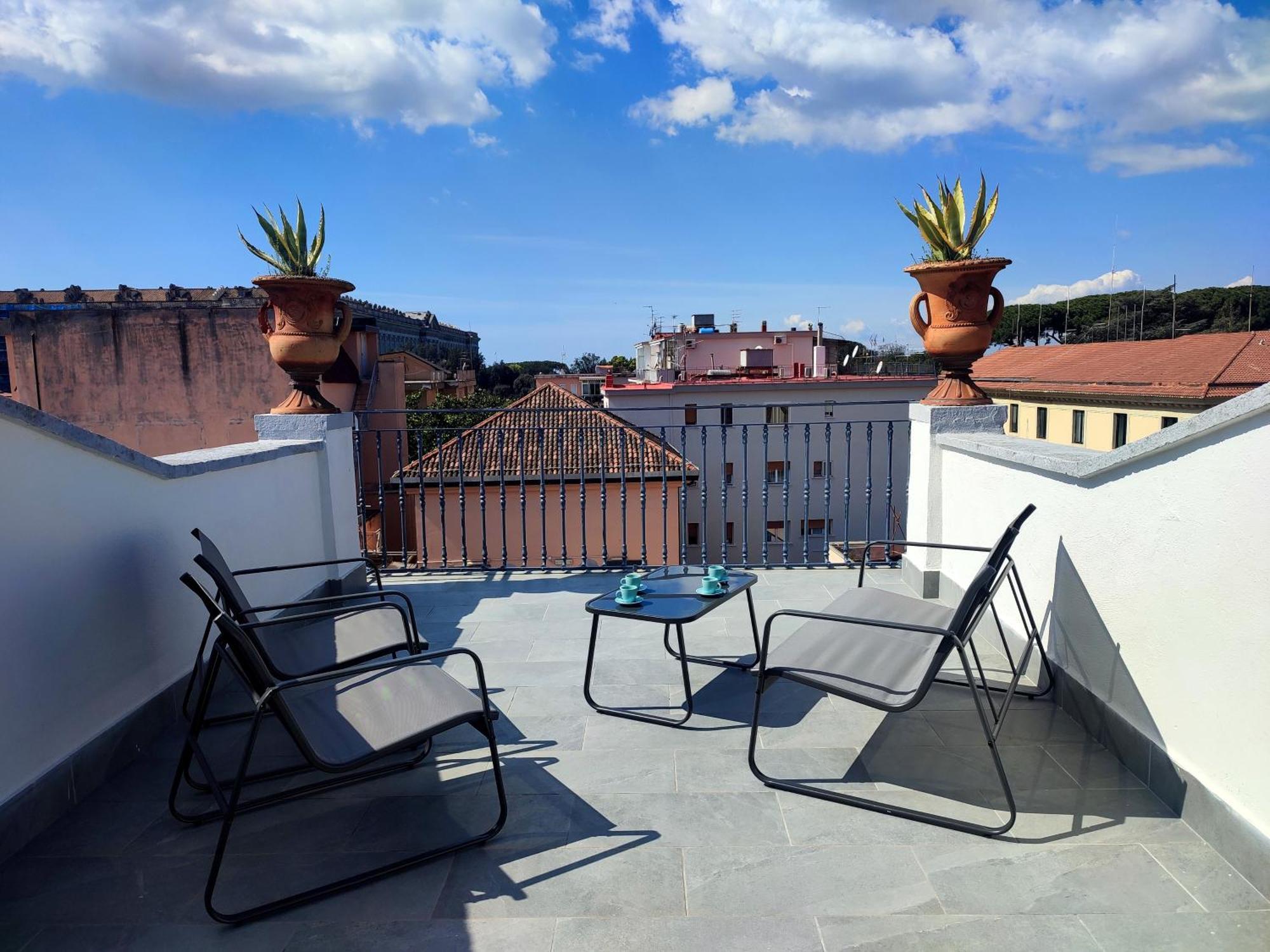 Terrazza Reale - Suite 2 Казерта Екстер'єр фото